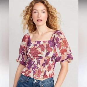 OLD NAVY‎ fitted puff sleeve smocked top size large in autumn leaves floral
